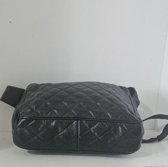 Authentic CHANEL Caviar black leather Crossbody/Shoulder Bag - Picture 10 of 16